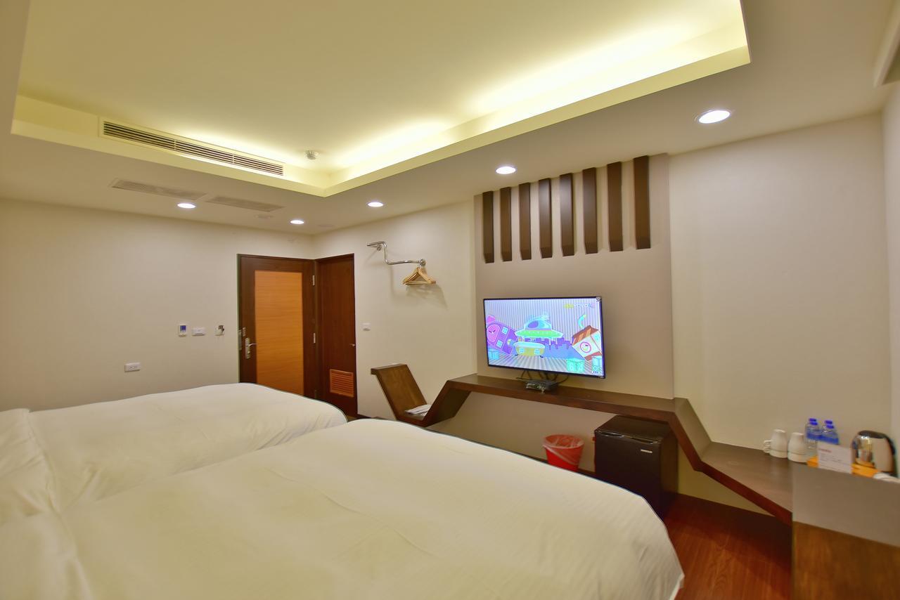 Ruocing Hot Spring Hotel Jiaoxi Esterno foto